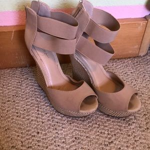 Tan Summer Wedges